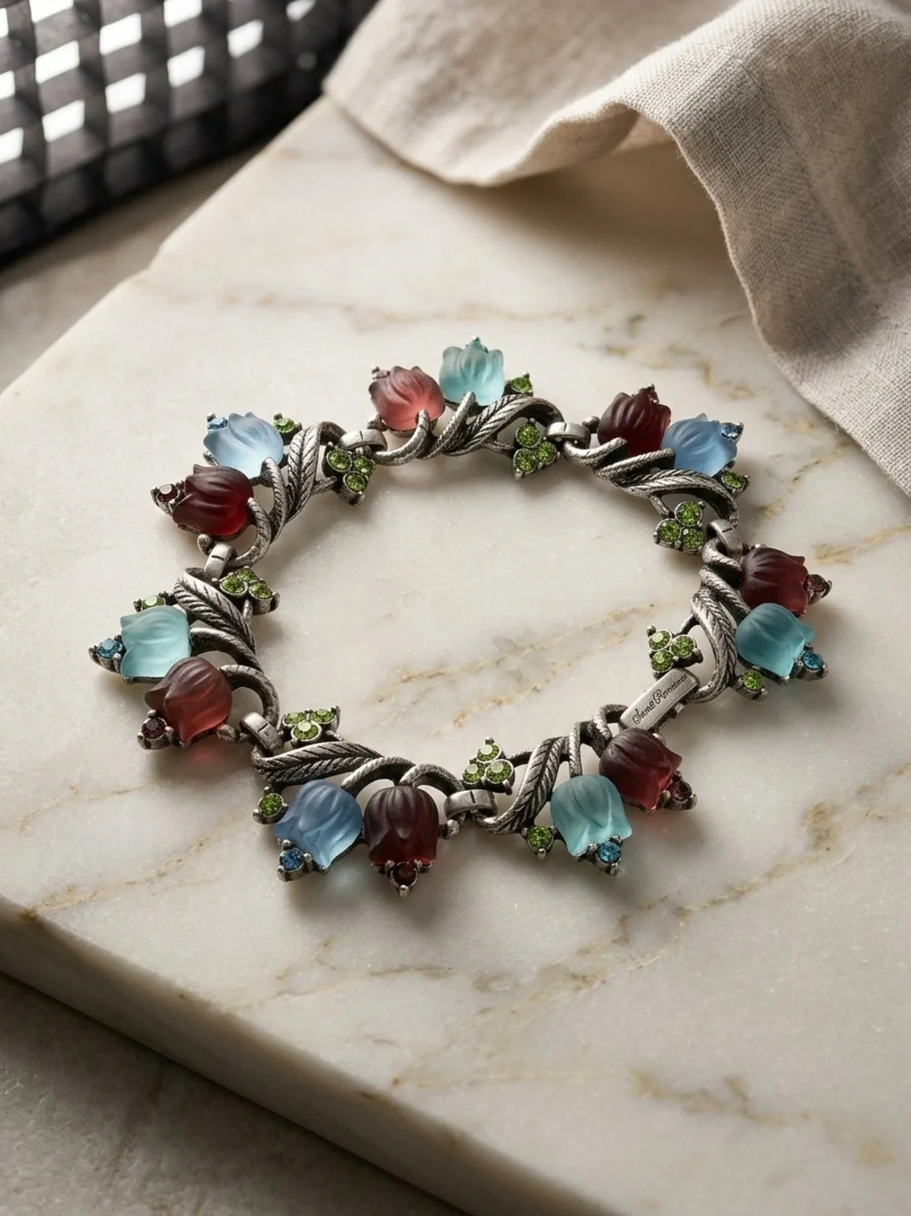 Sweet Romance Molded Glass Tulip Link Bracelet Vintage Style Floral Jewelry